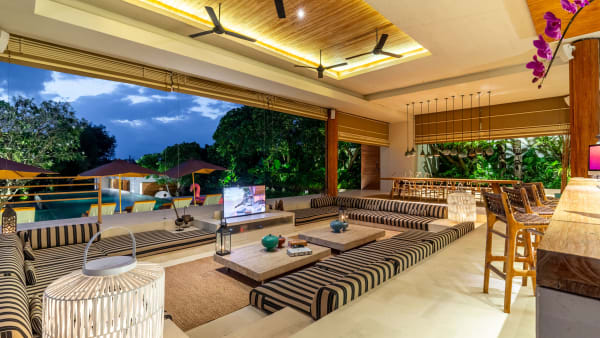 The Iman Villa - Mellow late afternoon